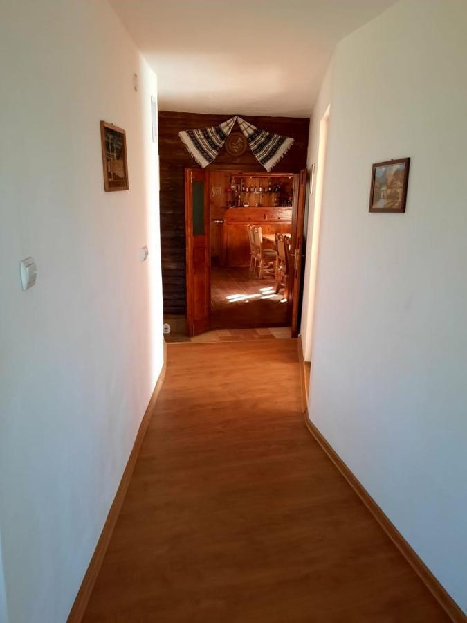 Casa Cozorici Hotell Sadova  Eksteriør bilde
