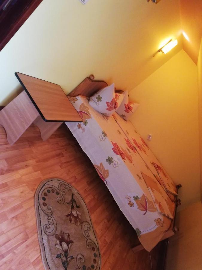Casa Cozorici Hotell Sadova  Eksteriør bilde