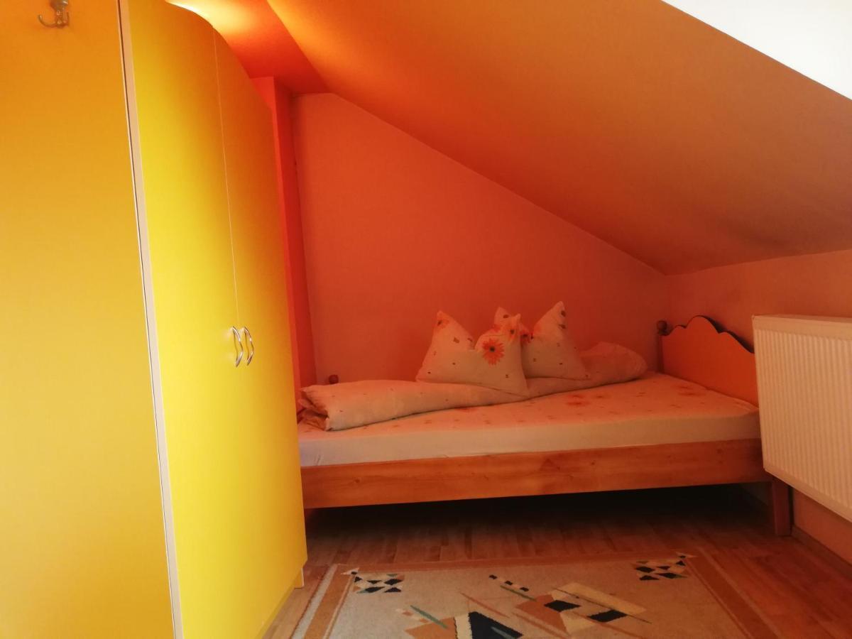Casa Cozorici Hotell Sadova  Eksteriør bilde