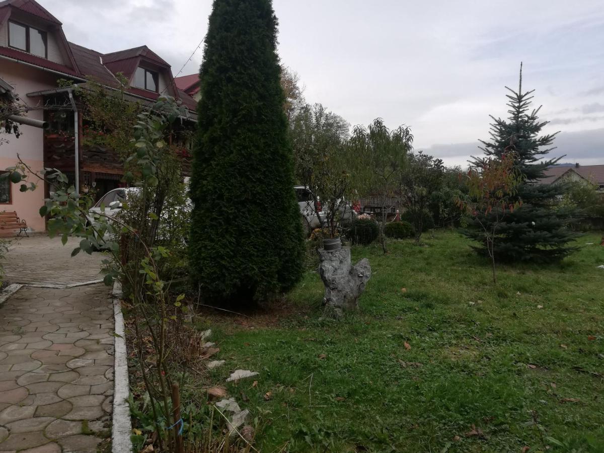 Casa Cozorici Hotell Sadova  Eksteriør bilde