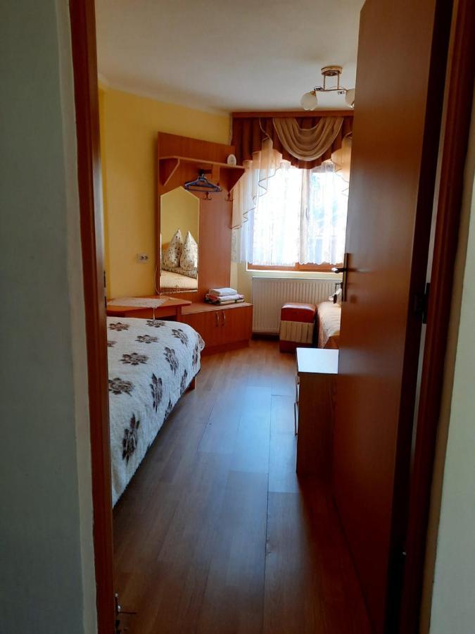 Casa Cozorici Hotell Sadova  Eksteriør bilde