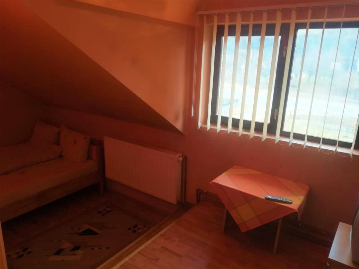 Casa Cozorici Hotell Sadova  Eksteriør bilde
